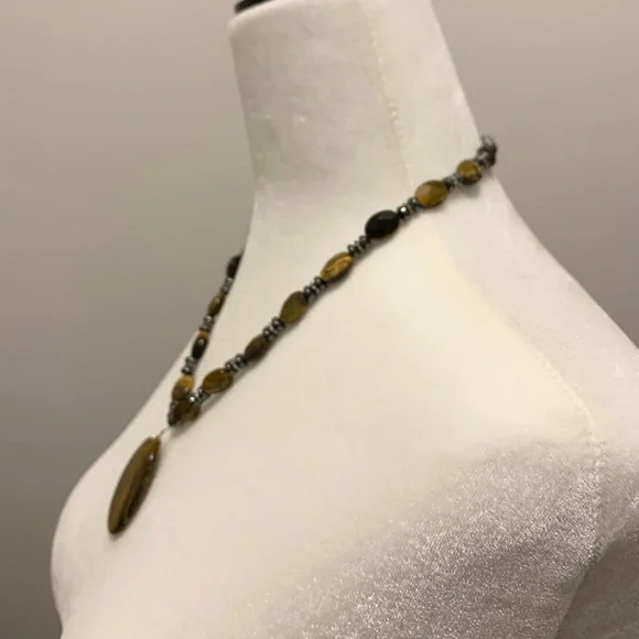 Necklace - Picture 3 of 4